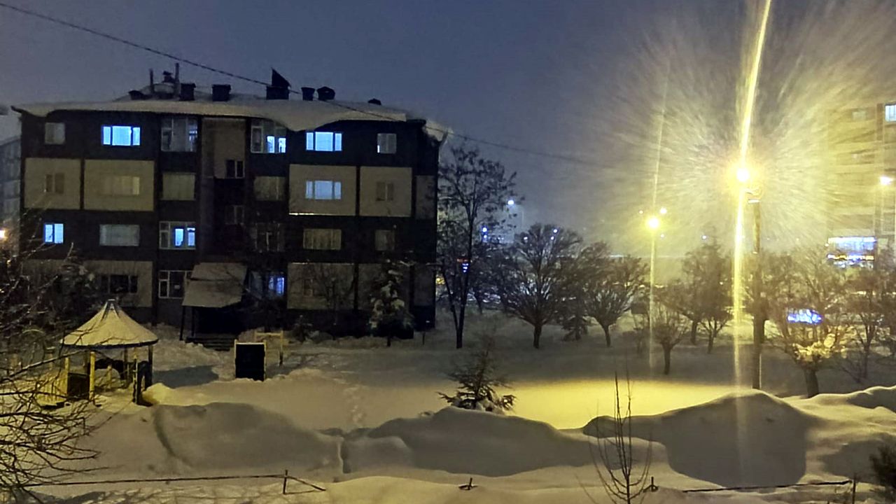 Bitlis'te eğitime kar tatili