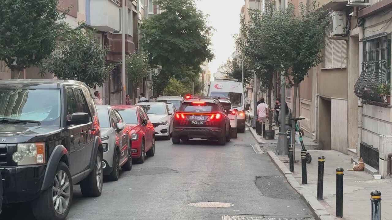 Şişli'de bir hafta önce sevgilisinden ayrılan Yağız, yatağında ölü bulundu