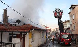 Havza'da Yangın: İki Ev Zarar Gördü