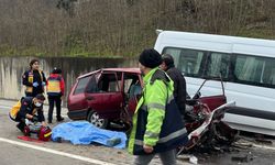 Ordu'da Otomobil ile Minibüs Çarpıştı: 2 Ölü, 1 Yaralı