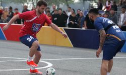 Red Bull Four 2 Score Futbol Turnuvası