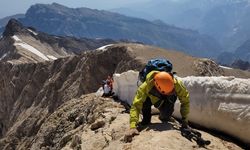 Cilo Dağı'na Tırmanış: 25 Dağcı Reşko Zirvesi'ne Ulaştı