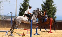 Büyükşehir Belediyesinin Atlı Spor Tesisleri Ziyaretçilerini Bekliyor