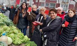 CHP’li Kadınlar, İktidara ‘Kırmızı Kart’ Gösterdi!