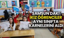 Samsun'daki İkiz Öğrenciler Aynı Sınıfta Karnelerini Aldı