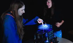 Dünyanın ilk etkileşimli 3D hologramı geliştirildi