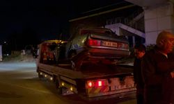 Bursa'da TIR'a arkadan çarpan otomobil hurdaya döndü; sürücü ağır yaralı