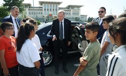 Cumhurbaşkanı Erdoğan, Adıyamanlı çocuklarla bir araya geldi