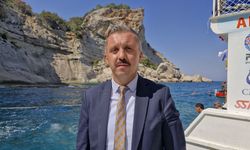Dalış yaptıktan sonra 'Sevgi Geçidi'nde hediyeleştiler