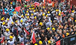 'Emeğin başkenti'nde '1 Mayıs trafiği' 5 kilometreyi buldu / Ek fotoğraflar