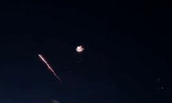 Emekli astsubay, gösteri yaptığı paramotorla tekneye çarptı; o anlar kamerada