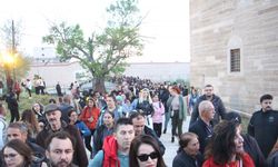 Kakava'da dilekler Tunca Nehri'ne bırakıldı