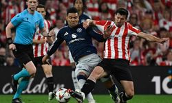 Manchester United ve Tottenham Avantajla Döndü