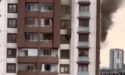 Ankara'da 14 katlı binada yangın; mahsur kalan anne ve oğlu kurtarıldı