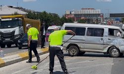 Sakarya'da minibüs devrildi: 6 yaralı