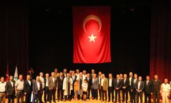 AK Parti'li Elitaş: Bilgiye ulaşmak o kadar kolay ki, cebinizde dünyayı taşıyorsunuz