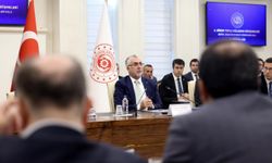 Bakan Işıkhan, toplu sözleşme görüşmelerinde eğitimcilerle buluştu