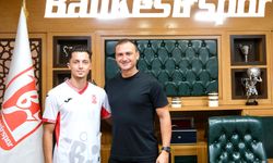 Balıkesirspor'dan orta saha takviyesi