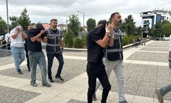 İçki çalan şüpheliler 150 saatlik görüntü kaydı incelenerek yakalandı