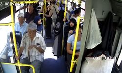 Otobüs şoförü fenalaşan yolcuyu hastaneye yetiştirdi