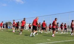 Samsunsporlu Zeki Yavru: Konsantre olup lige iyi başlamak istiyoruz