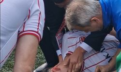 Amatör maçta futbolcu bilincini kaybetti