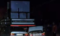 Çorum'da park halindeki vince, peş peşe iki otomobil çarptı: 1 ölü, 1 yaralı