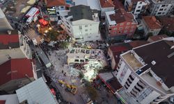 Gebze'de çöken binanın enkazından sağ kurtarılan Dilara, taburcu oldu