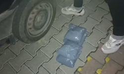 Otomobilinde 5 kilo metamfetamin ele geçirilen emekli polis, gözaltına alındı