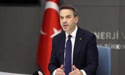 Bakan Bayraktar: 2035'e kadar yenilenebilir enerji kapasitemizi 120 gigavata çıkarmayı hedefliyoruz