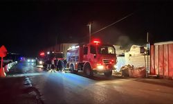 Geri dönüşüm deposunda yangın