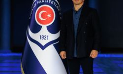 Kasımpaşa, Emre Belözoğlu ile sözleşme imzaladı