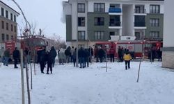 Apartmanda çıkan yangında 11 kişi dumandan etkilendi