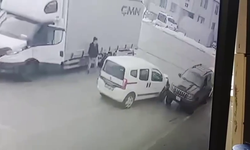 Araç muayene istasyonunda 3 aracın hasar gördüğü kaza kamerada