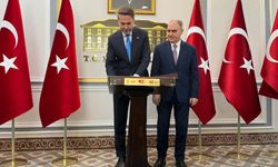 Bakan Bayraktar: Her vatandaşımızı ev sahibi yapana kadar mücadeleye devam edeceğiz