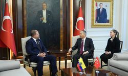 Bakan Yerlikaya, Ekvadorlu mevkidaşı Oviedo ile görüştü