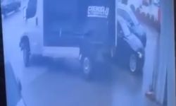 Bursa'da kuvvetli fırtına ve yağış; çatılar uçtu, deniz taştı (5)