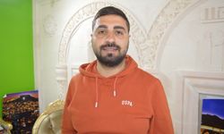 Dünya birincisi 'Tavus kuşu' uçurtmasını Katar semalarında Türk bayrağıyla uçurdu