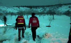 Gaziantep'te kardan yolu kapanan köydeki epilepsi hastasına yürüyerek ulaştılar