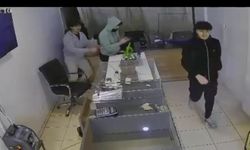 Hatay'da silahlı kuyumcu soygunu: 3 dakikada 3 kilo altınla kaçtılar