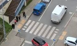 İstanbul - Maltepe'de otomobiliyle trafiği tehlikeye atan sürücü kamerada