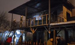 İstanbul - Sancaktepe'de ahşap binada çıkan yangın söndürüldü