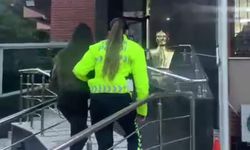 İzmir'de trafikte makas atıp, emniyet şeridi kullanan sürücüye 23 bin 258 lira ceza