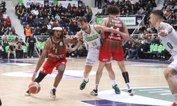 Karşıyaka potada ağır yaralı