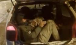 Otomobilde 5 kaçak göçmen yakalandı
