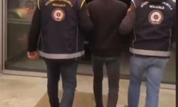 Otoyolda durdurulan otomobilden 9 kaçak göçmen çıktı