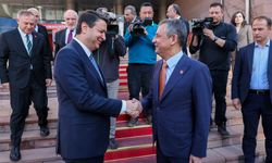 Özgür Özel, Arıkan ile görüştü