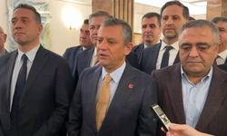 Özgür Özel'den, CHP'nin TBMM'deki 'Emekli nöbeti'ne destek