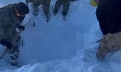 Şırnak'ta kar altında ceset bulundu