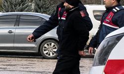 Tekel bayisine ateş edip 2 kişiyi yaralayan cezaevi firarisi tutuklandı